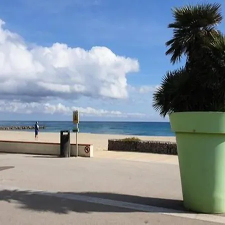 Apartament 2 For 4 People Saint-Cyprien (Pyrenees-Orientales)